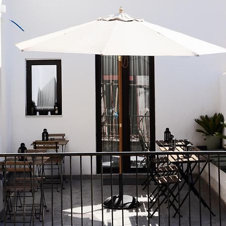 Holiday Lux Boutique Room CTA Exterior foto