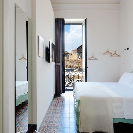 Holiday Lux Boutique Room CTA Exterior foto