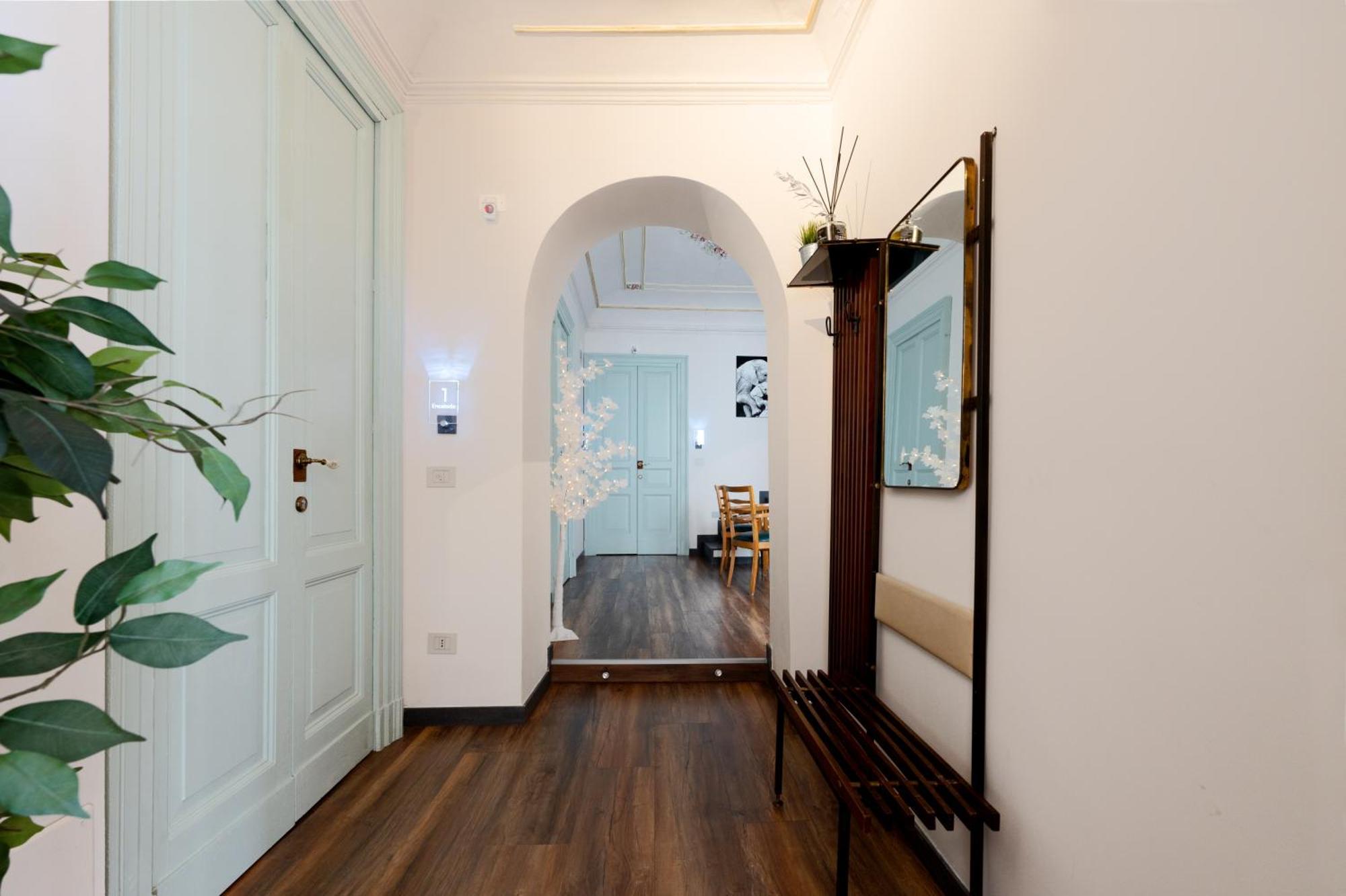 Holiday Lux Boutique Room CTA Exterior foto