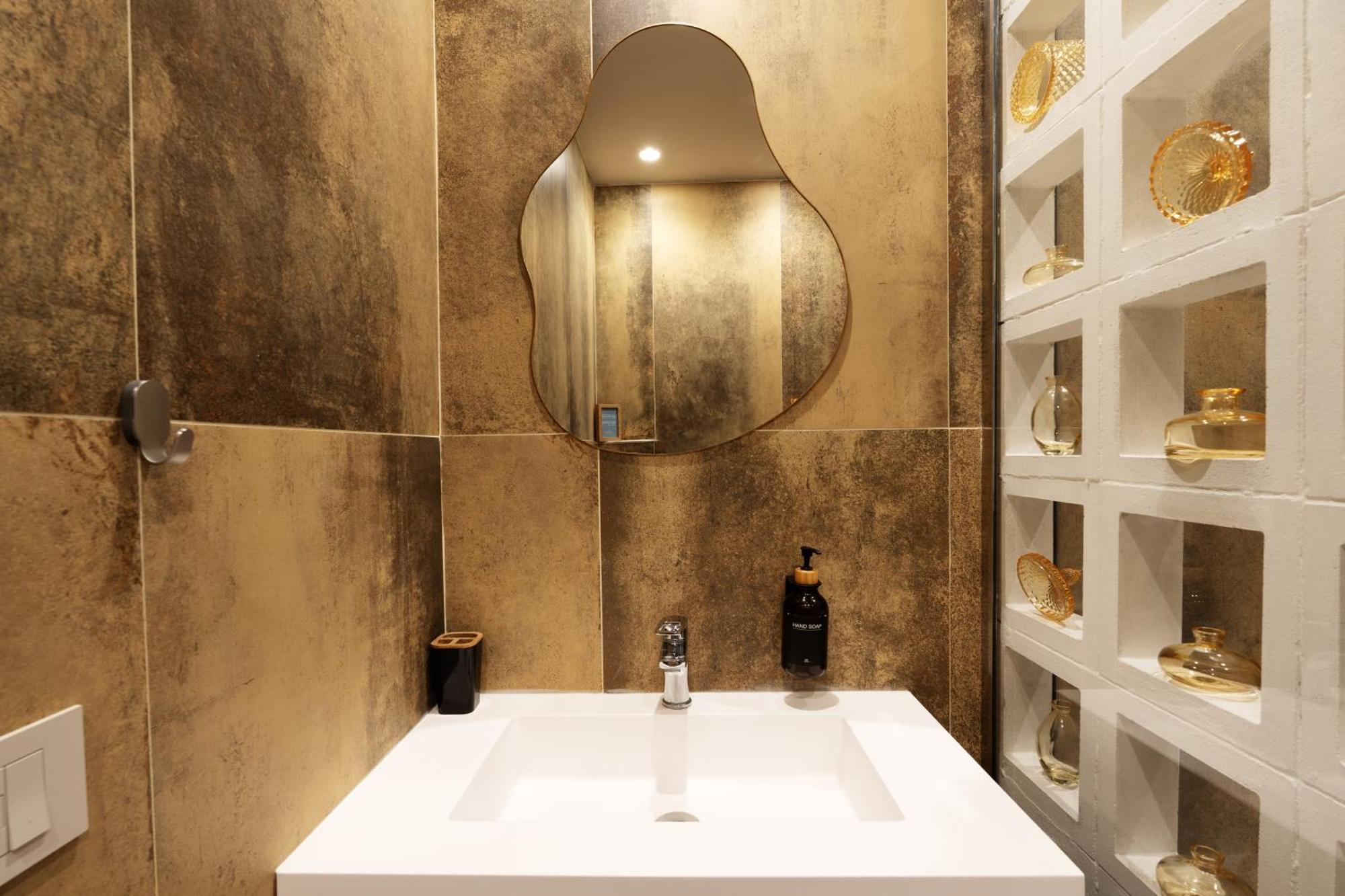 Holiday Lux Boutique Room CTA Exterior foto