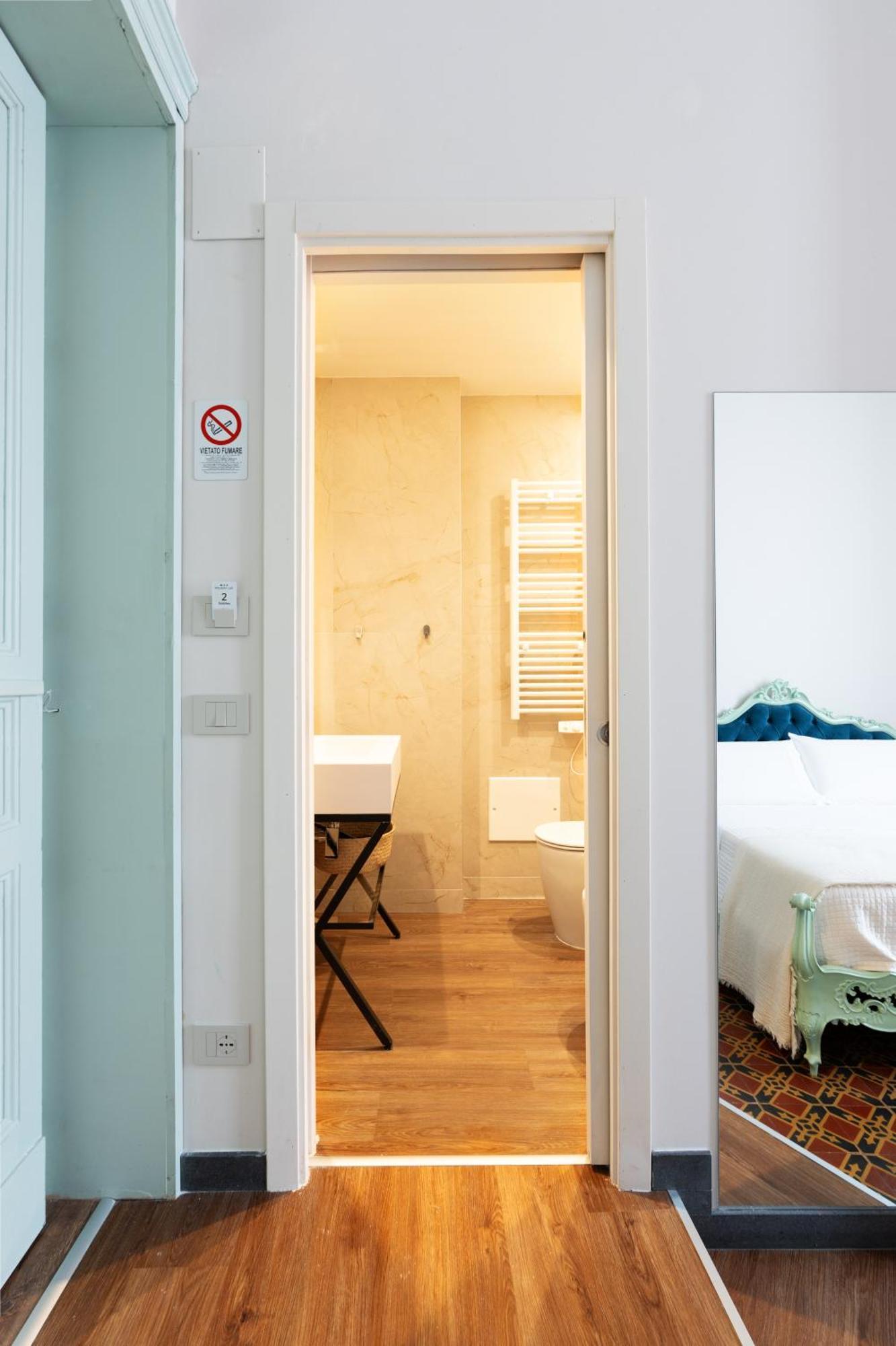 Holiday Lux Boutique Room CTA Exterior foto