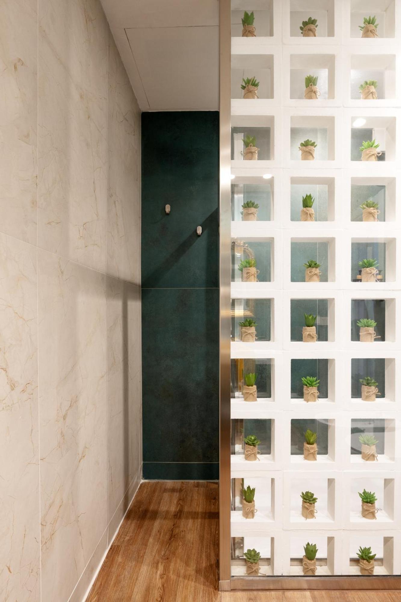 Holiday Lux Boutique Room CTA Exterior foto